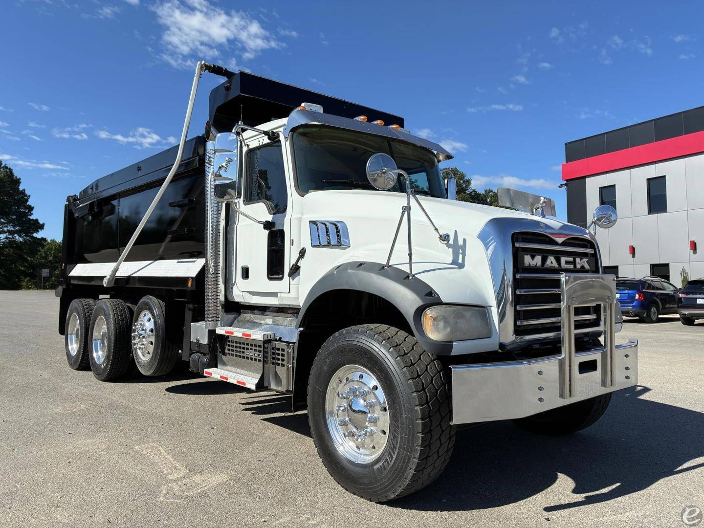 2020 Mack GRANITE 64FR