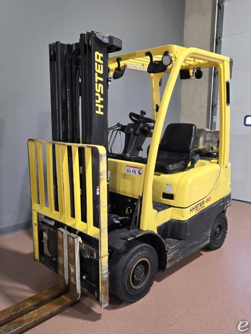2017 Hyster H40FTS LP Gas Forklift - 123Forklift
