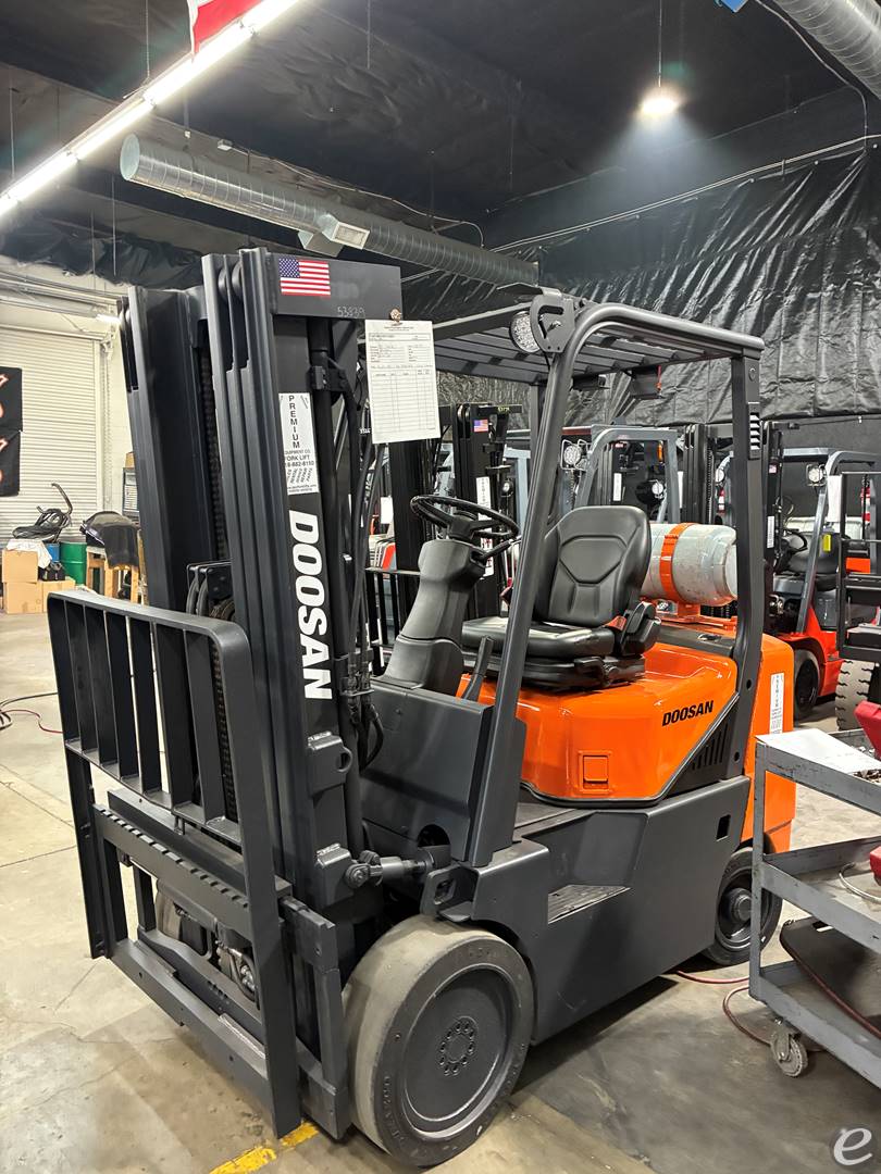 2007 Doosan GC30E-3