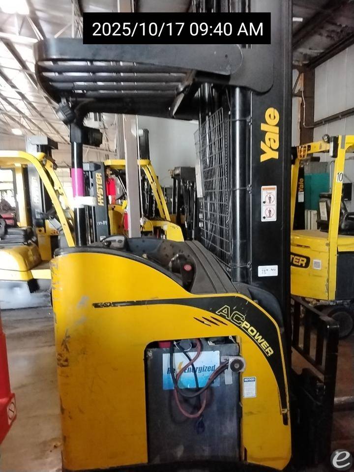 2017 Yale NR045EB