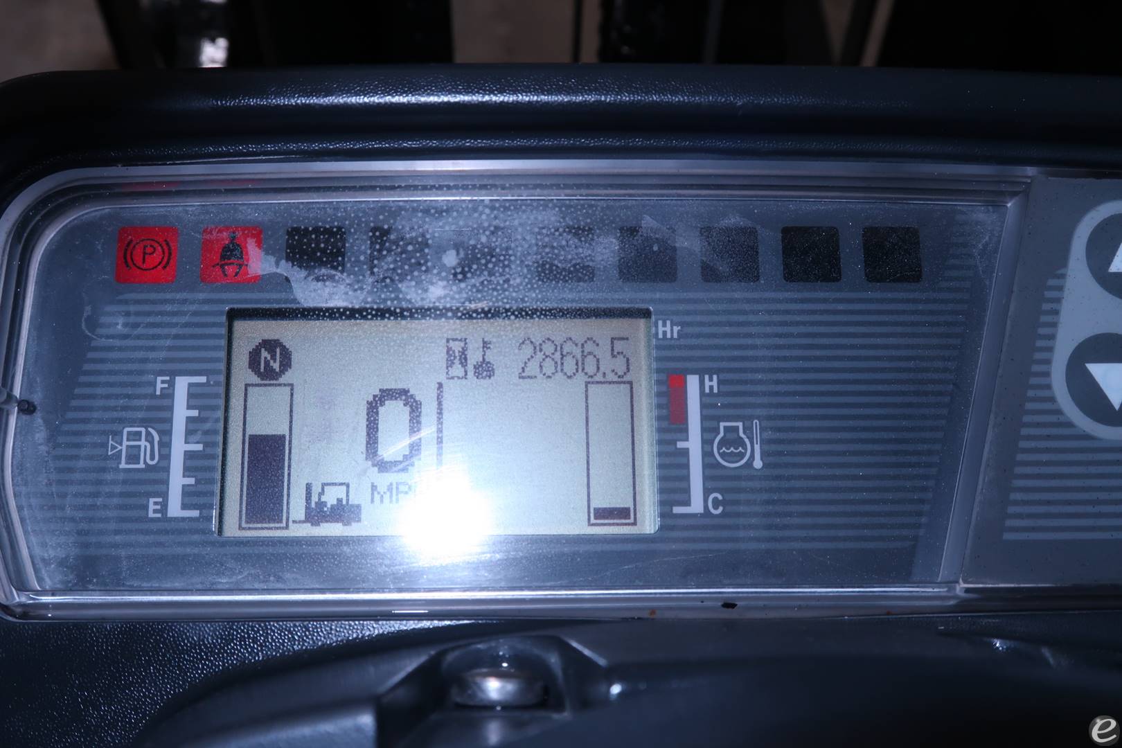 2015 Mitsubishi FD30N
