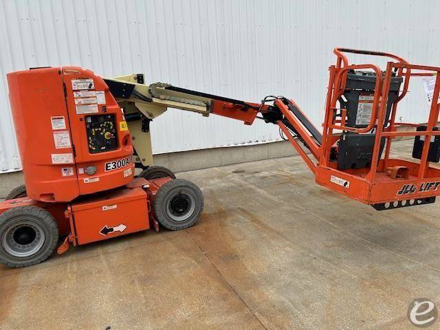 2014 JLG E300AJP
