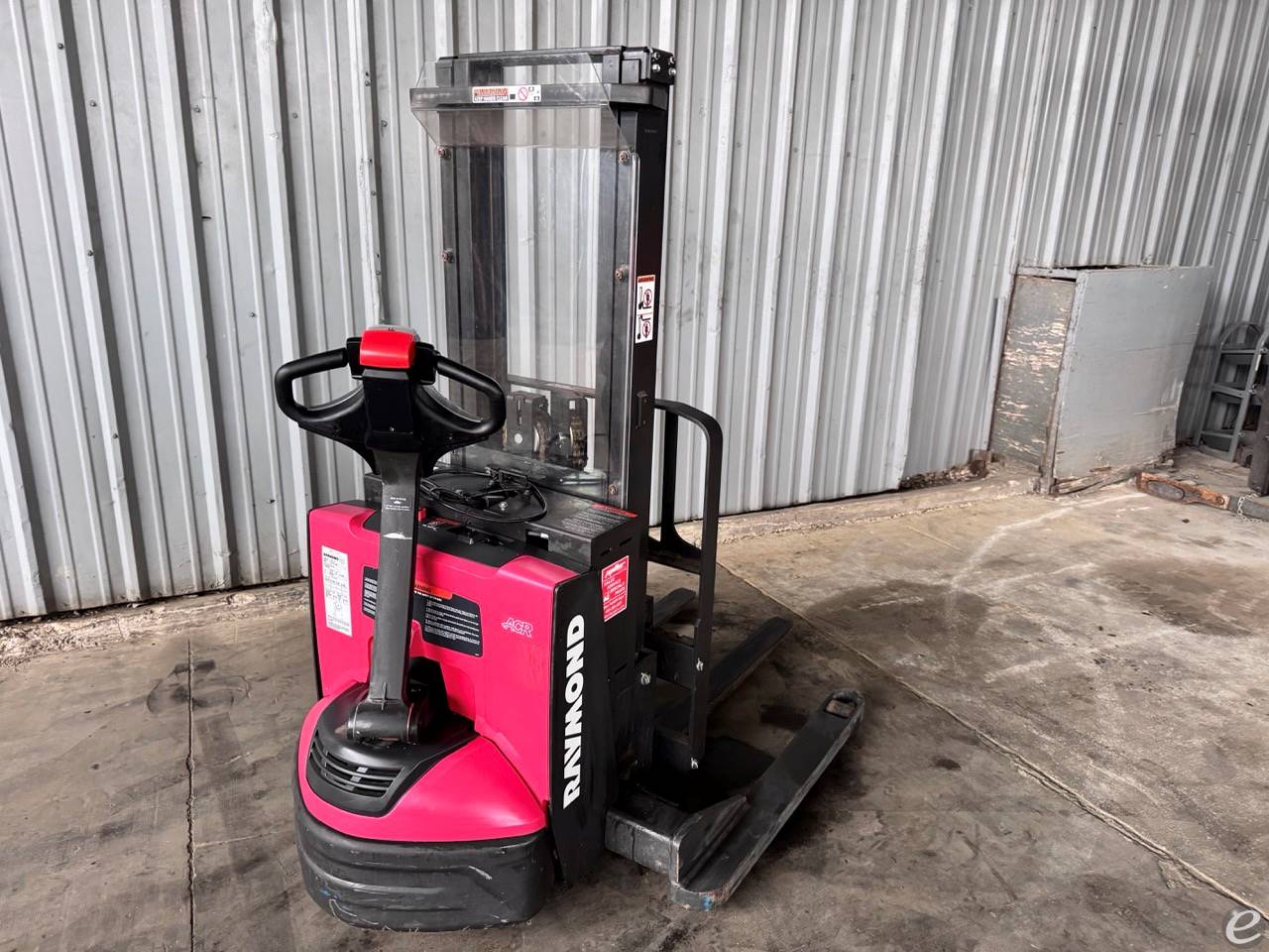 2019 Raymond 6210