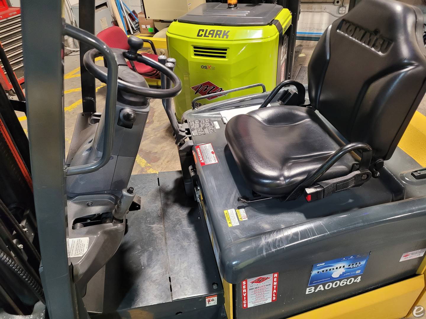2014 Komatsu FB25SHU-6