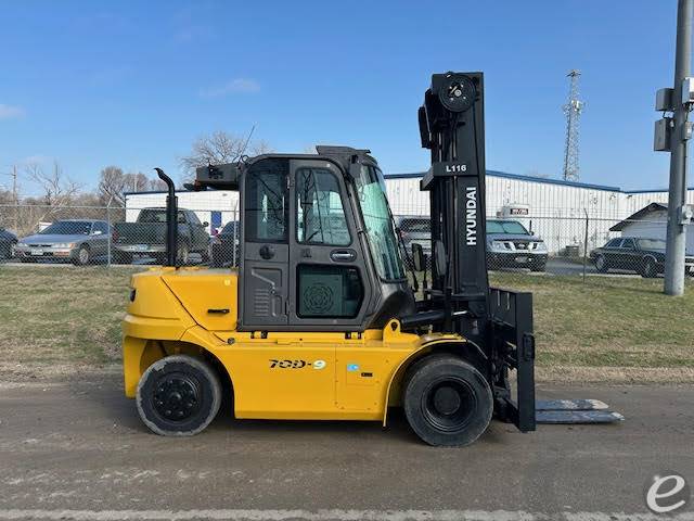 2018 Hyundai 70D-9
