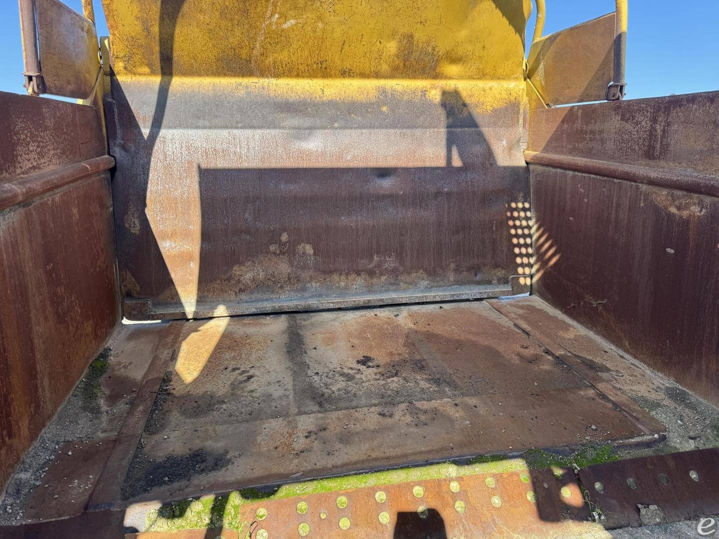 1974 Cat 637