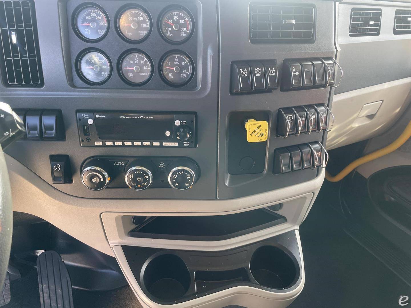 2024 Peterbilt 567
