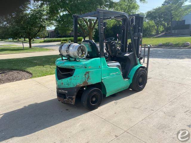2019 Mitsubishi FG30N