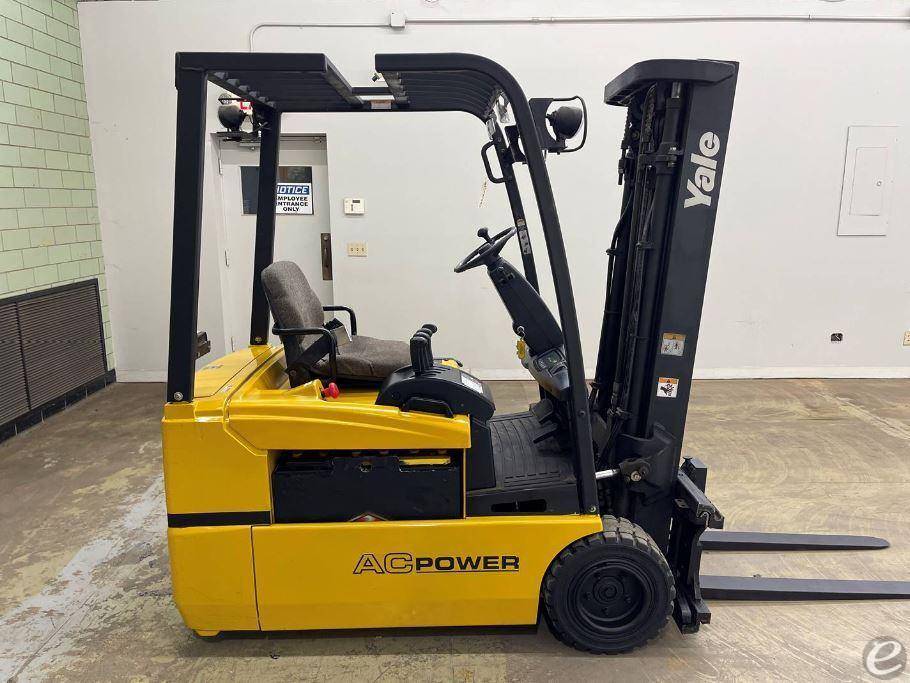2004 Yale ERP040TH Electric 3 Wheel Forklift - 123Forklift