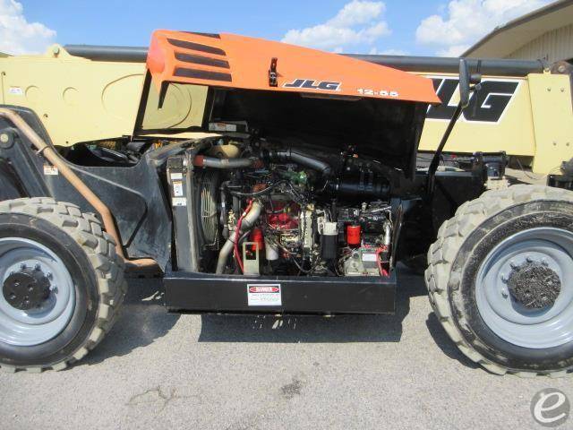 2015 JLG G12-55A