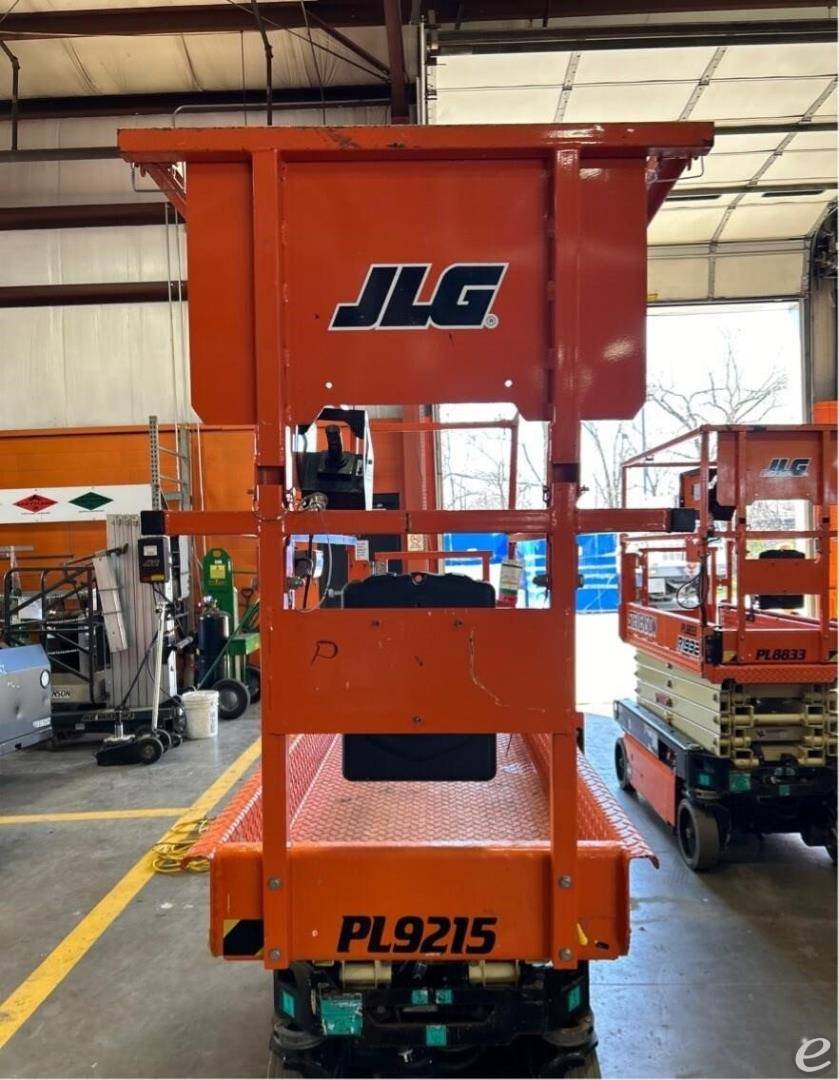 2021 JLG R1932i