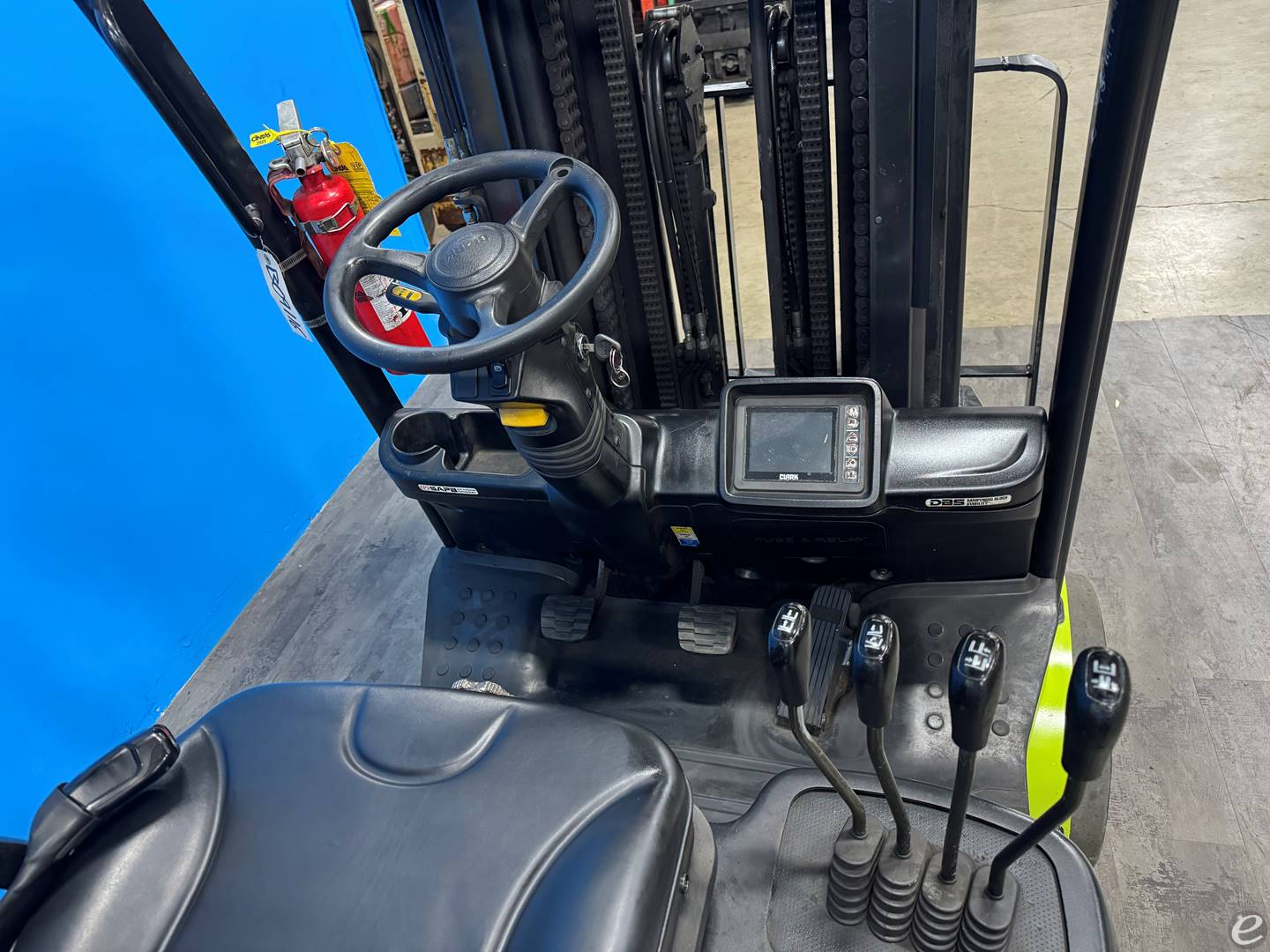 2019 Clark S25CL