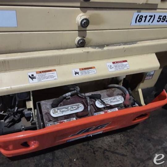 2016 JLG 3246ES