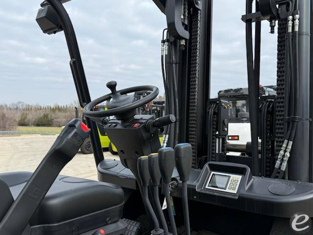 2025 Clark C75D