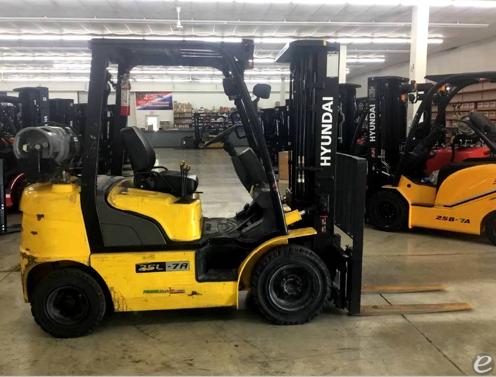2016 Hyundai 25L-7A