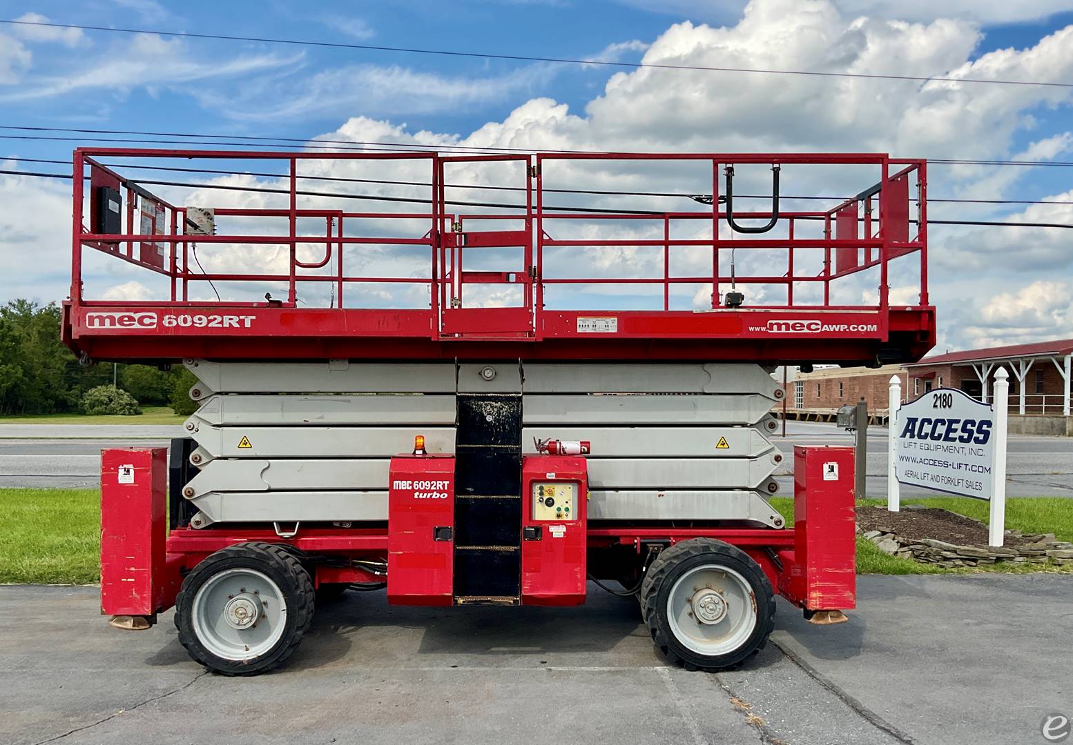 2016 MEC 6092RT