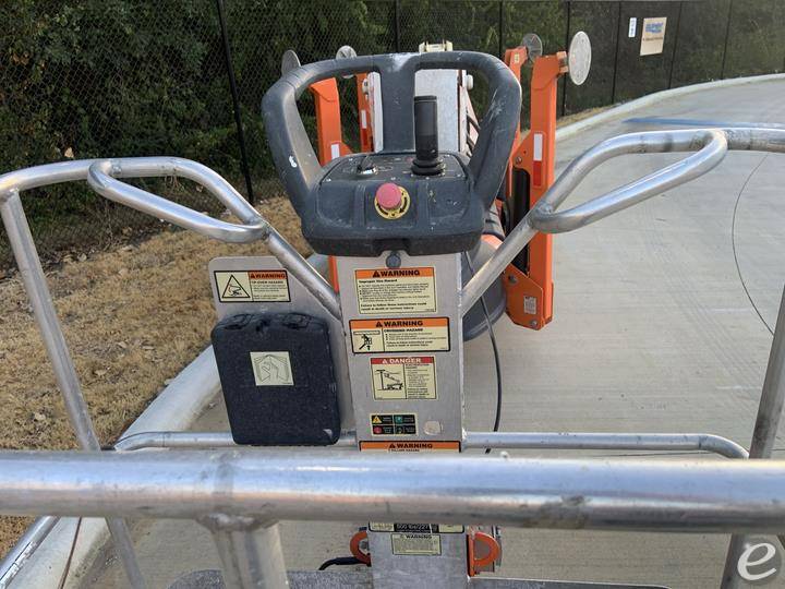 2023 JLG T500J