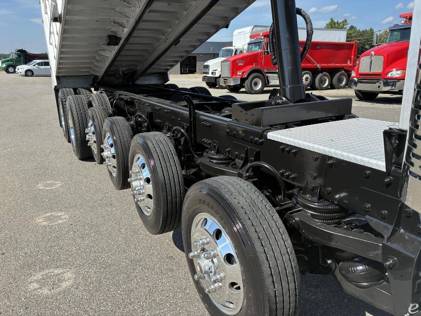 2023 Freightliner 122SD