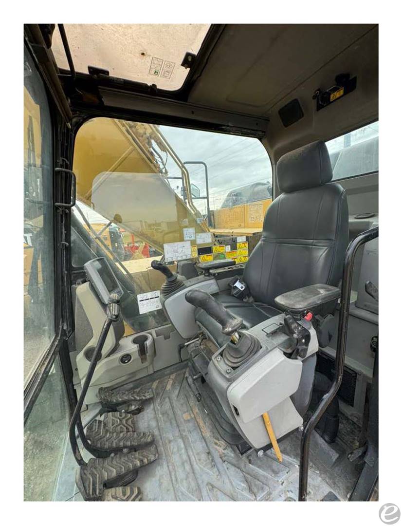 2013 Cat 320EL