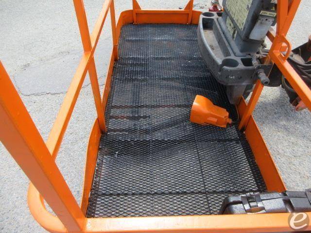 2016 JLG 600AJ