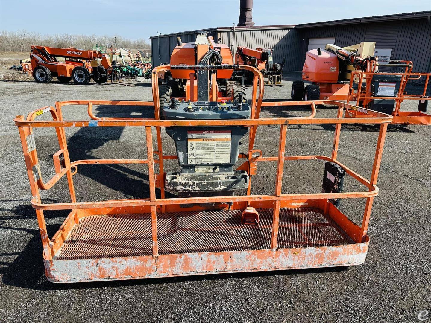 2016 JLG 660SJ