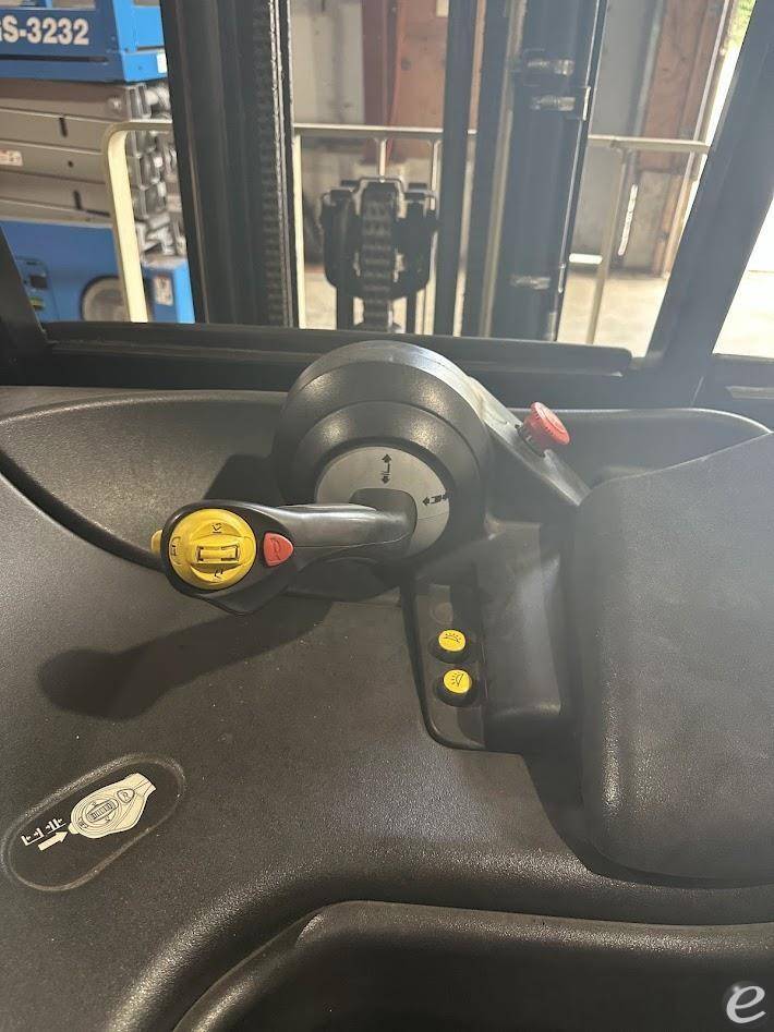 2019 Yale ESC030AD