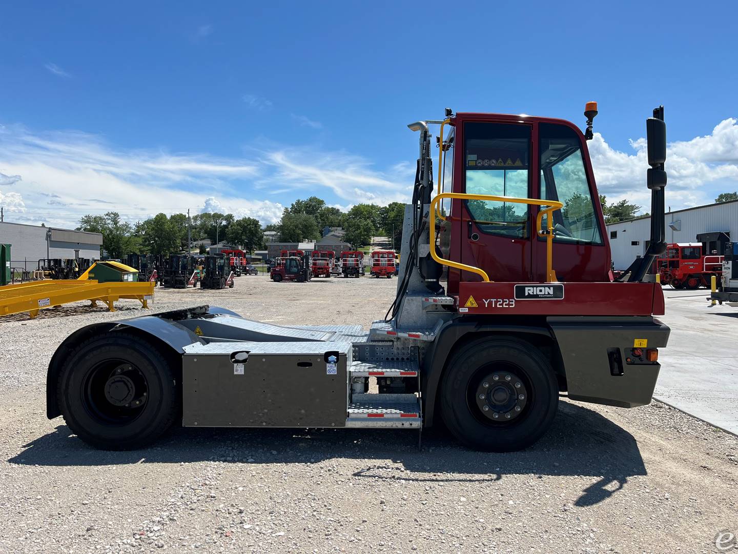 2023 Terberg YT223