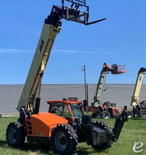 2026 JLG 1055