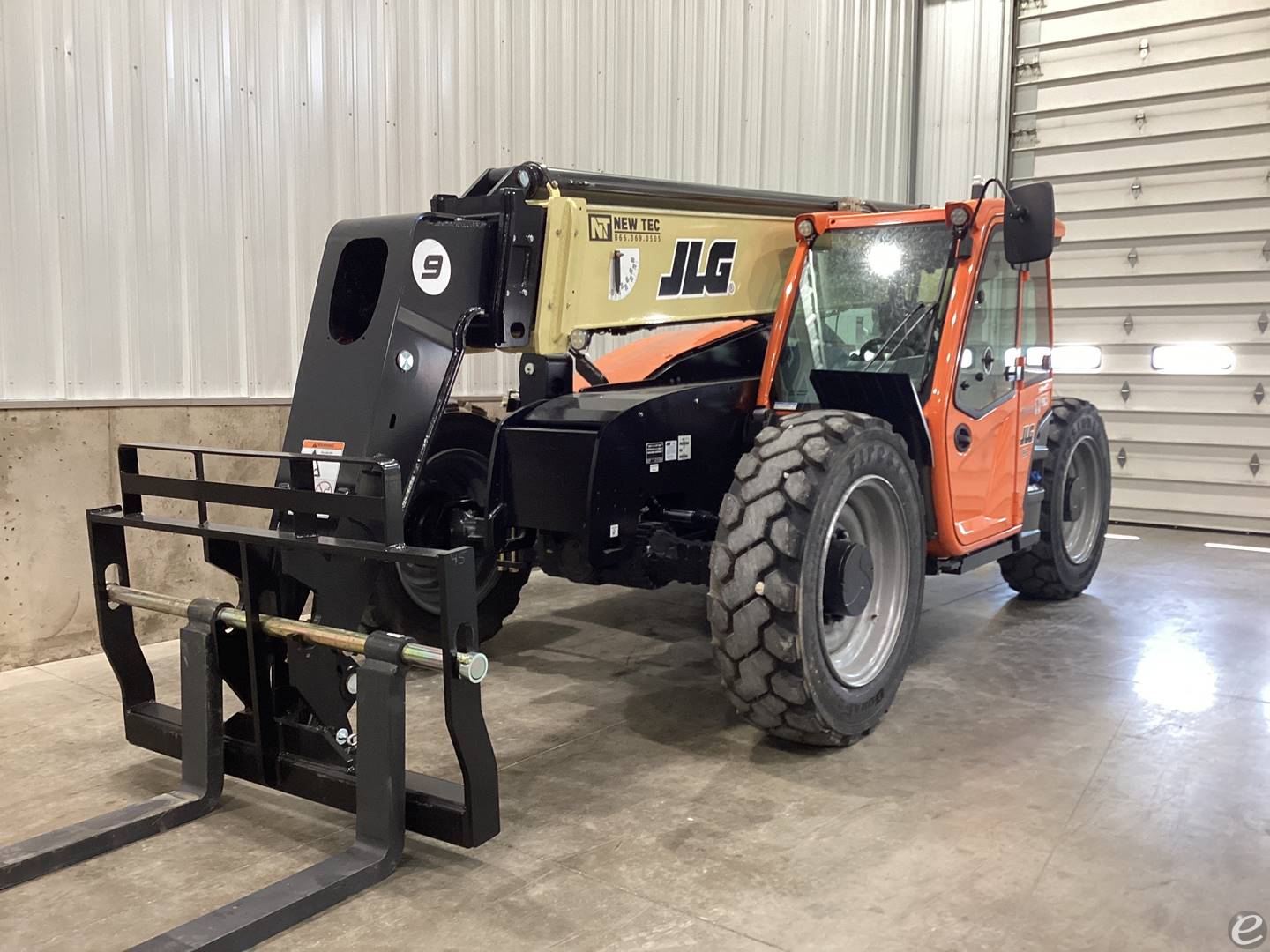 2026 JLG 943