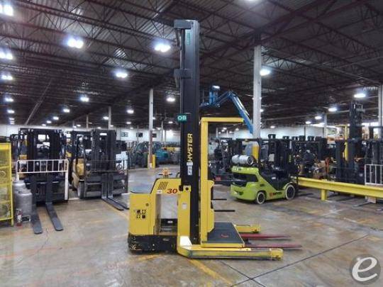 2017 Hyster R30XMA3 Electric Order Picker - 123Forklift