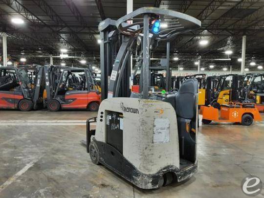 2014 Crown RC5545-40 Electric Forklift - 123Forklift