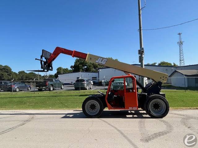 2012 JLG G6-42A