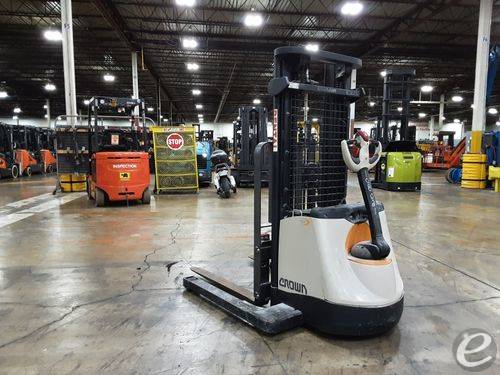 2013 Crown SX3000-30