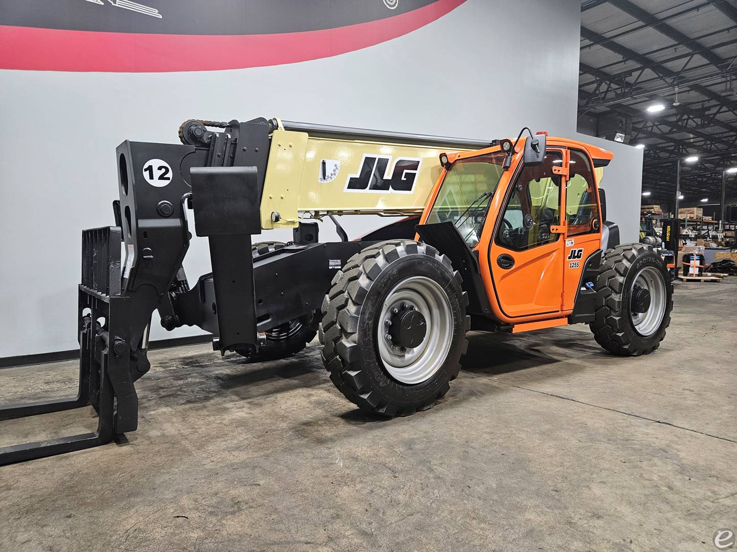 2021 JLG 1255