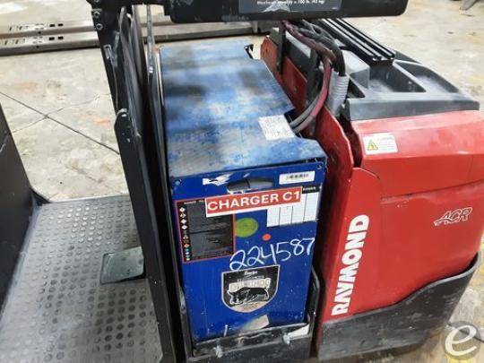 2020 Raymond 8720