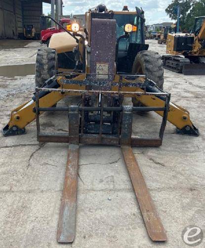 2019 Cat TL943D