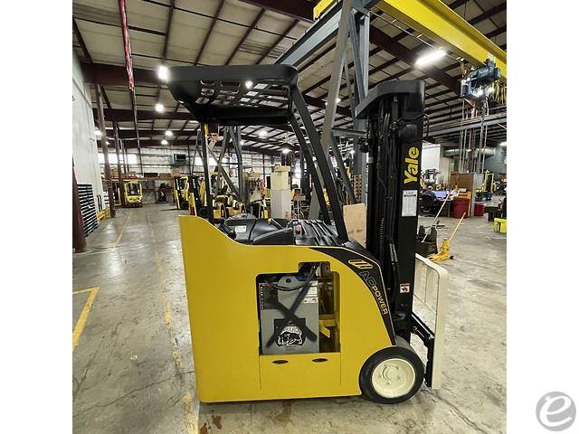 2019 Yale ESC040AD