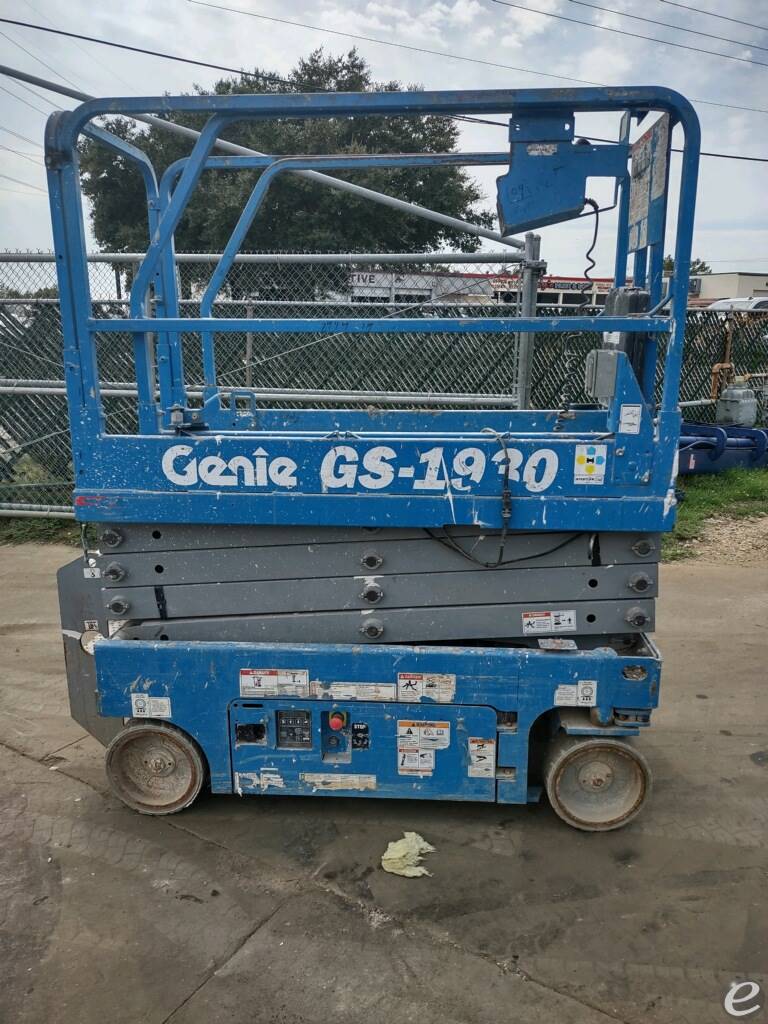 2019 Genie GS1930 Electric Scissor Lift - 123Forklift