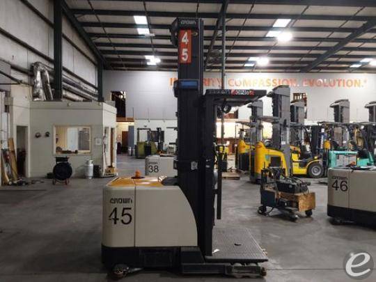 2018 Crown SP4050-30