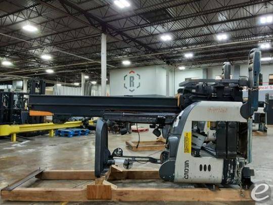 2017 Crown RMD6025-32 Electric Reach Truck - 123Forklift
