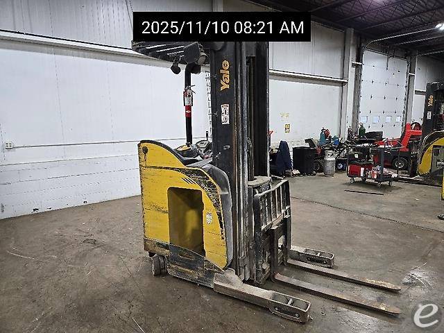 2018 Yale NR045EB