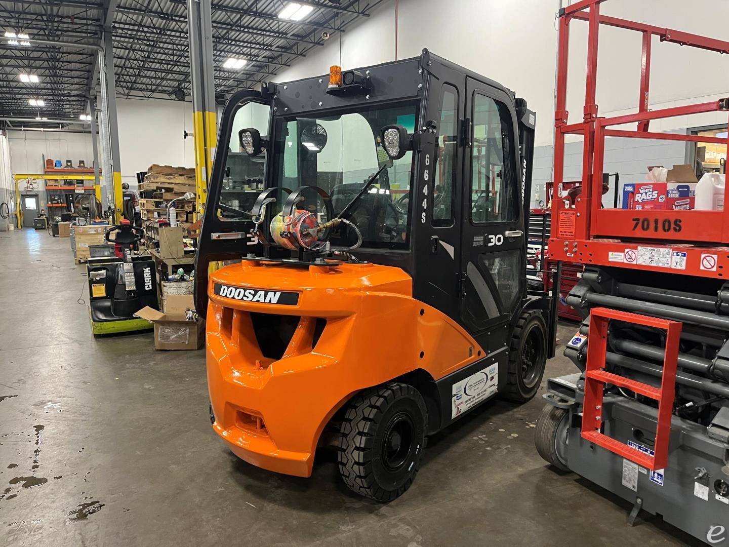 2023 Doosan G30E-7