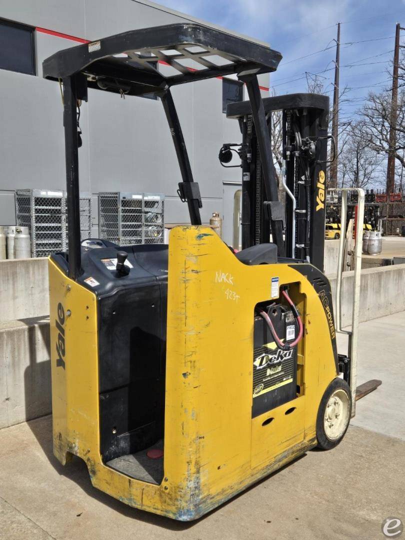 2019 Yale ESC030AD