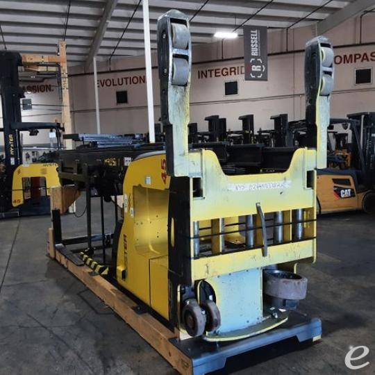 2017 Hyster N45ZR2-21.5 Electric Reach Truck - 123Forklift
