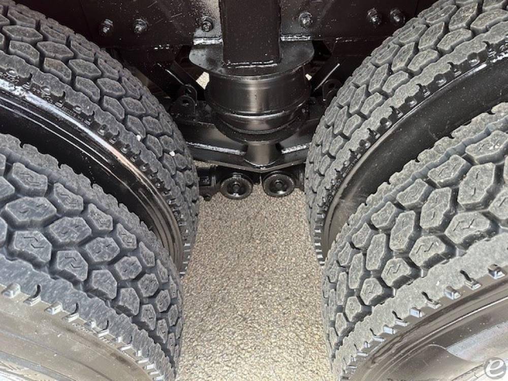 2020 Kenworth T880