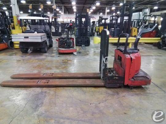  Raymond 8400 Electric Forklift - 123Forklift