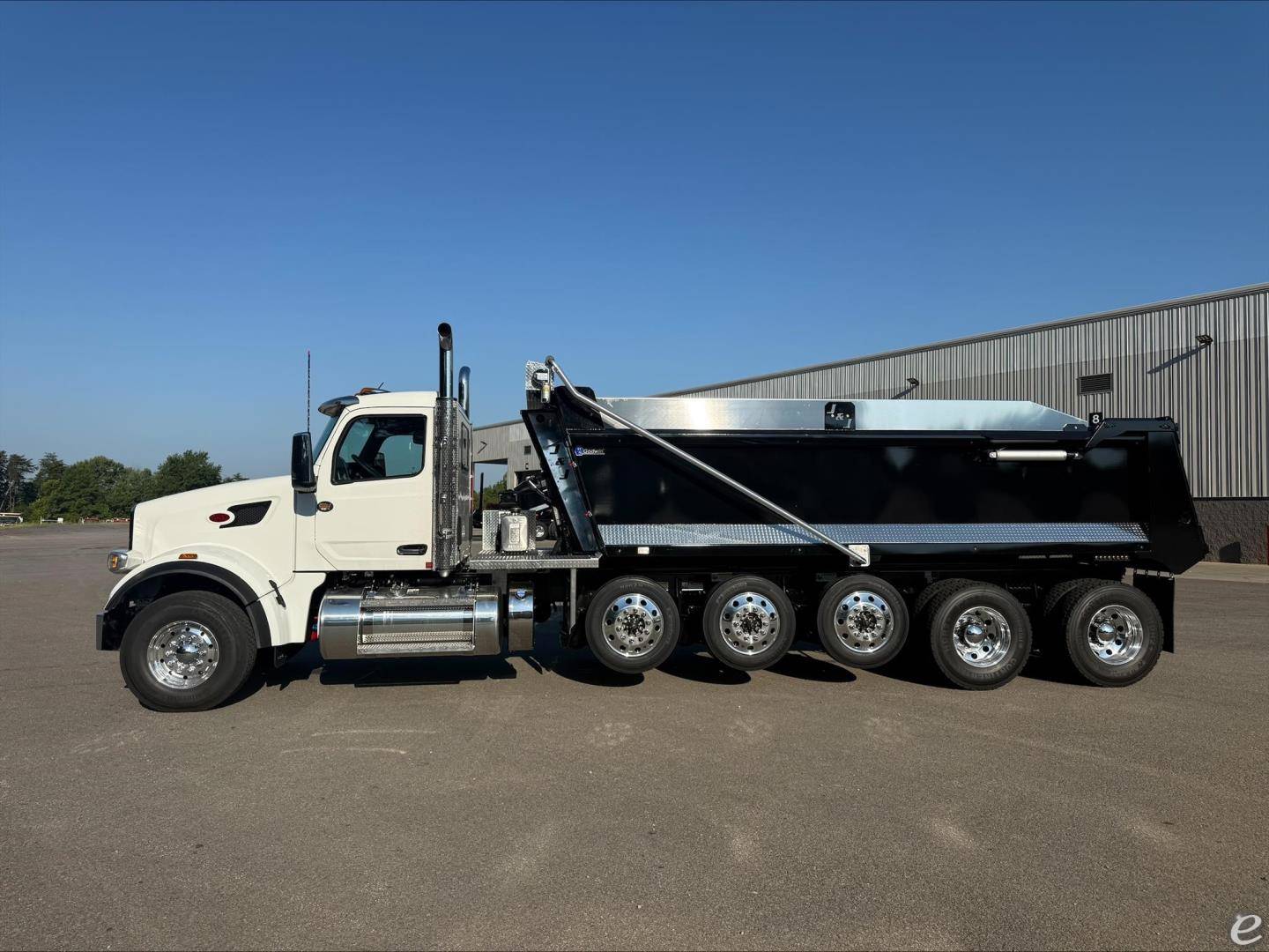 2027 Peterbilt 567