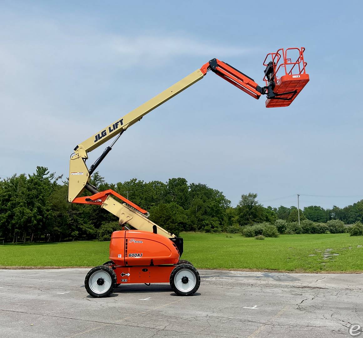 2018 JLG 600AJ