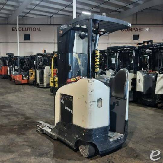 2016 Crown RR5725-45