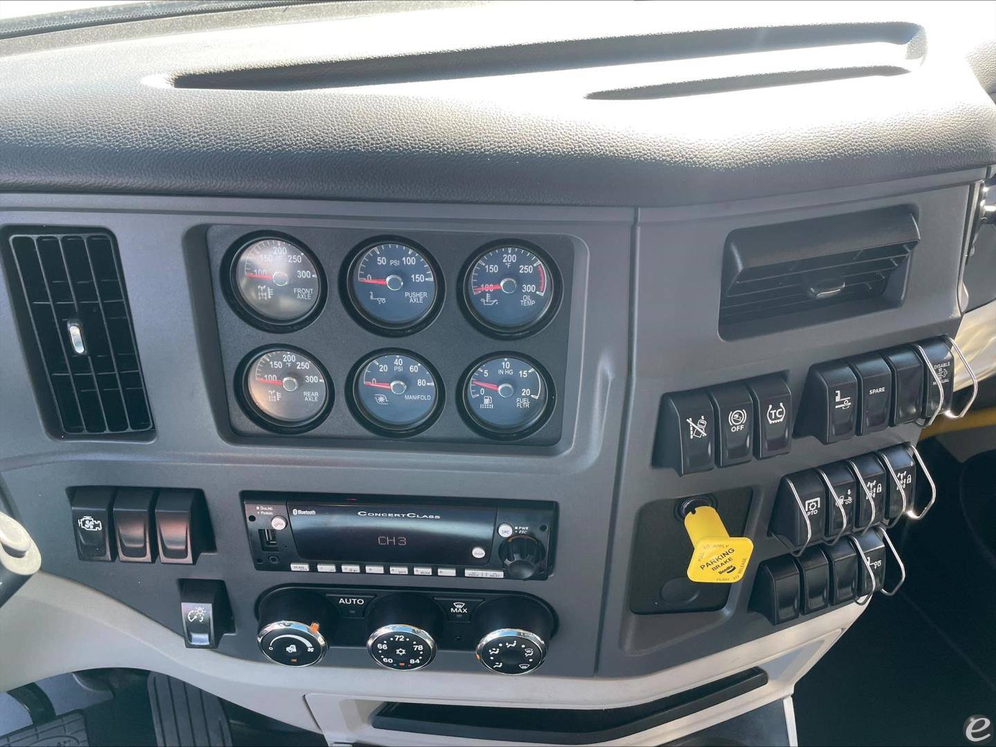 2024 Peterbilt 567